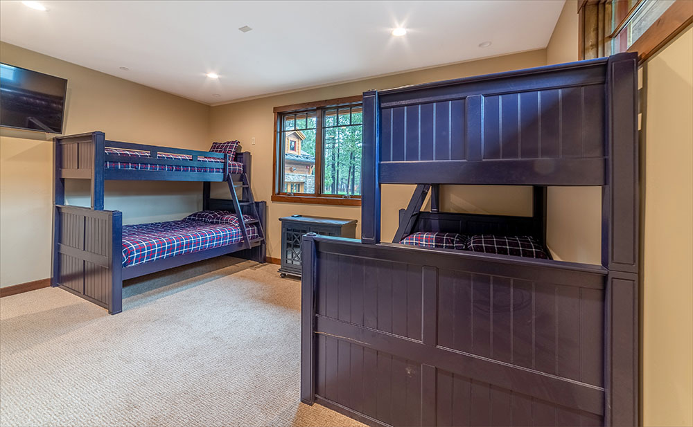 Bunk room on the first floor of this luxury Mammoth Mountain vacation rental.